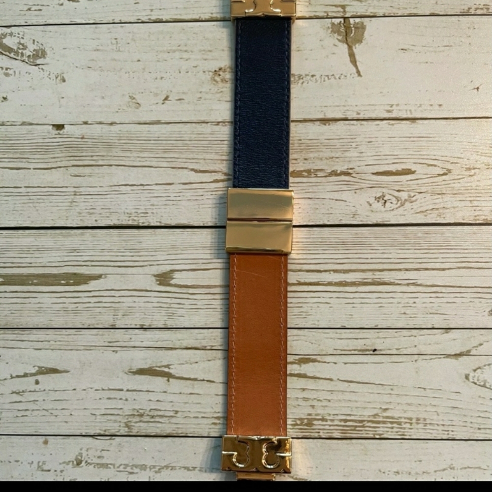 Gorgeous Tory Burch multi color cuff - Picture 2 of 7